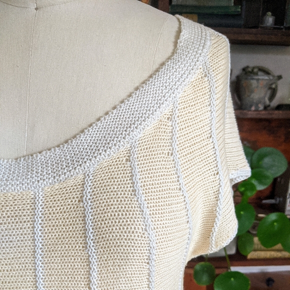Flared linen sweater - Picture 2 of 6